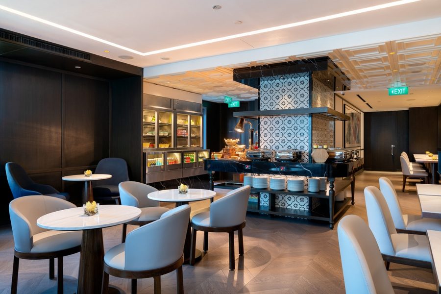 Grand Park City Hall — Crystal Club Lounge