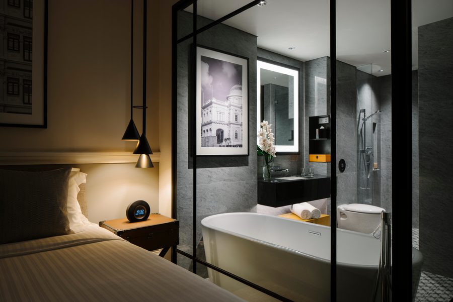 Grand Park City Hall — Premier room bath detail