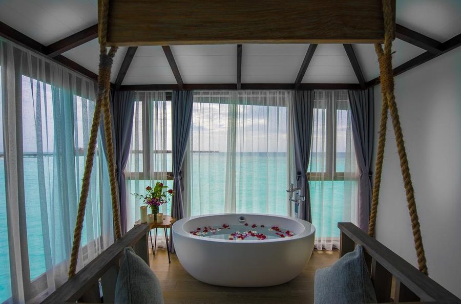 Grand Park Maldives — overwater bath
