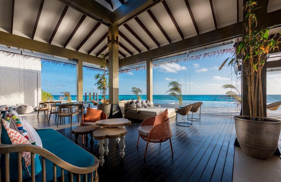 Grand Park Maldives — beach bar and lounge